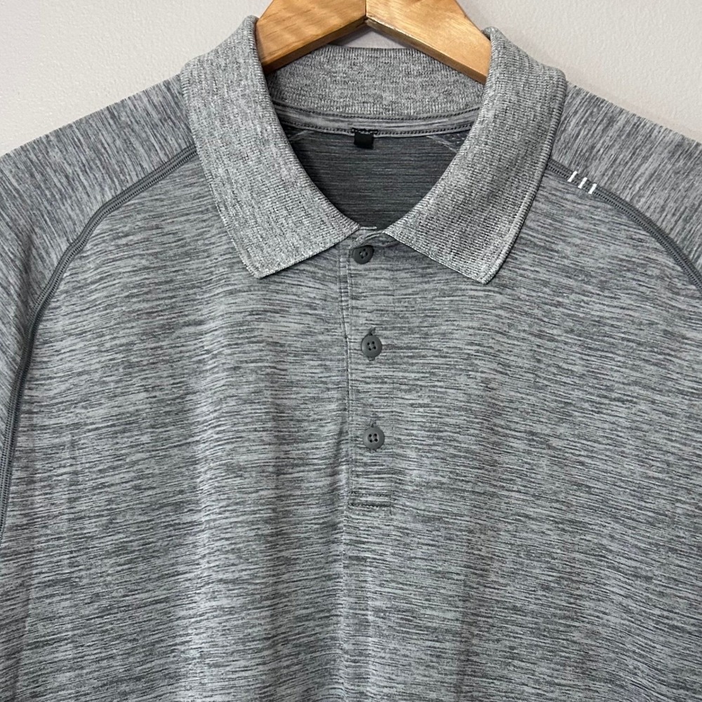 Lululemon Shirt Metal Vent Tech Polo Mens XL Gray Heather Short Sleeve Golf